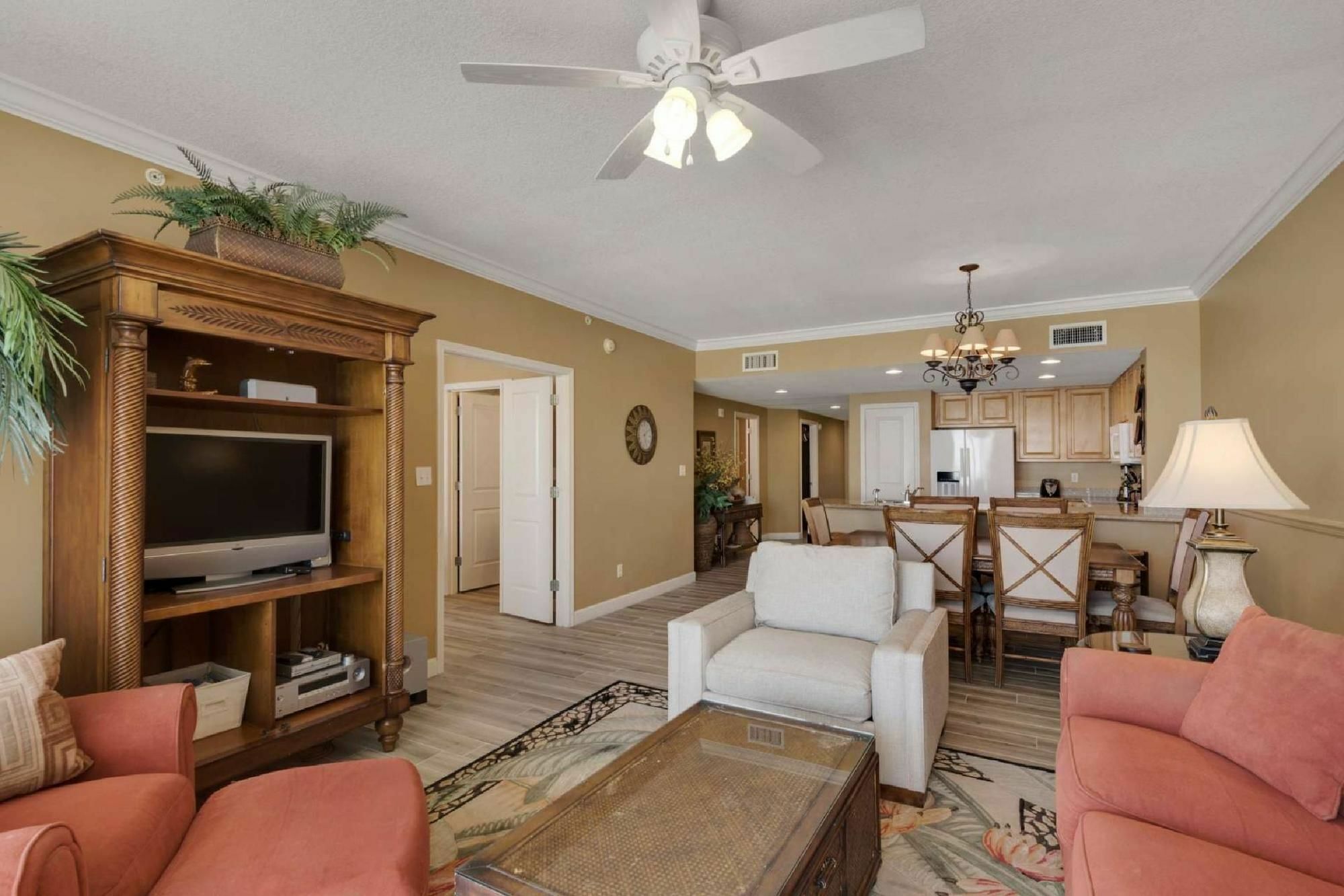 Apartment 903 Grandview East