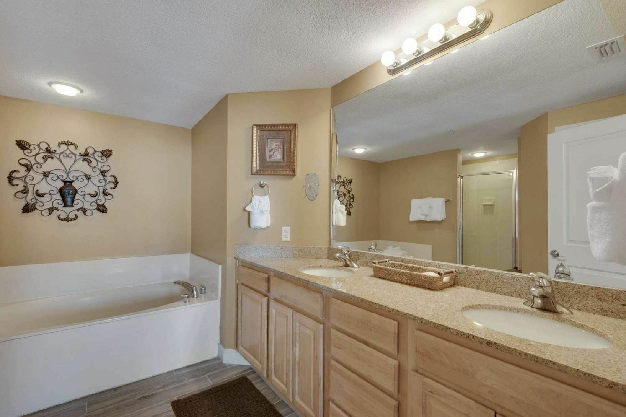 Apartment 903 Grandview East Panama City Beach